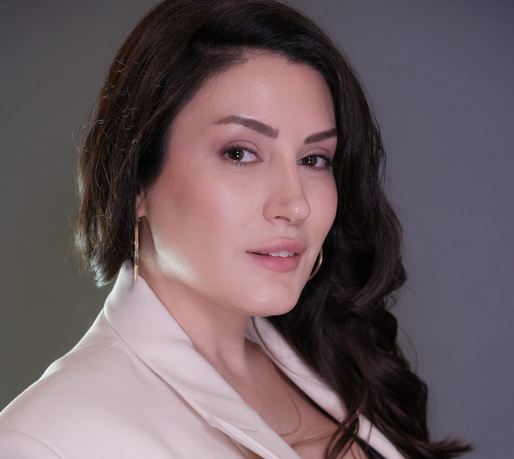 Buket Çelik